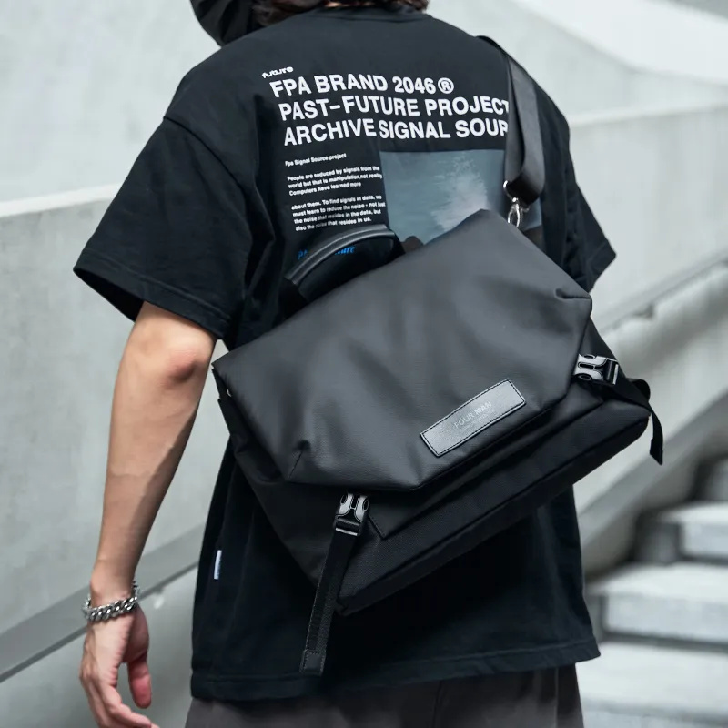 Men Accessories Box - MOYYI – sac messager étanche et